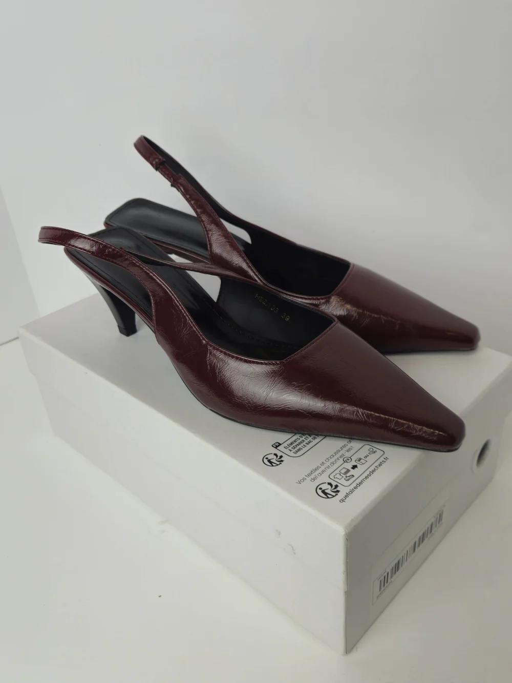 Women's Burgundy Slingback Kitten Heel Pumps - Picture 3 of 11